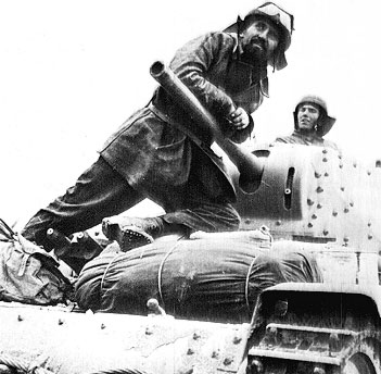 Direzione Egitto! Tankiste italien, juin 1942 Afvi-m10