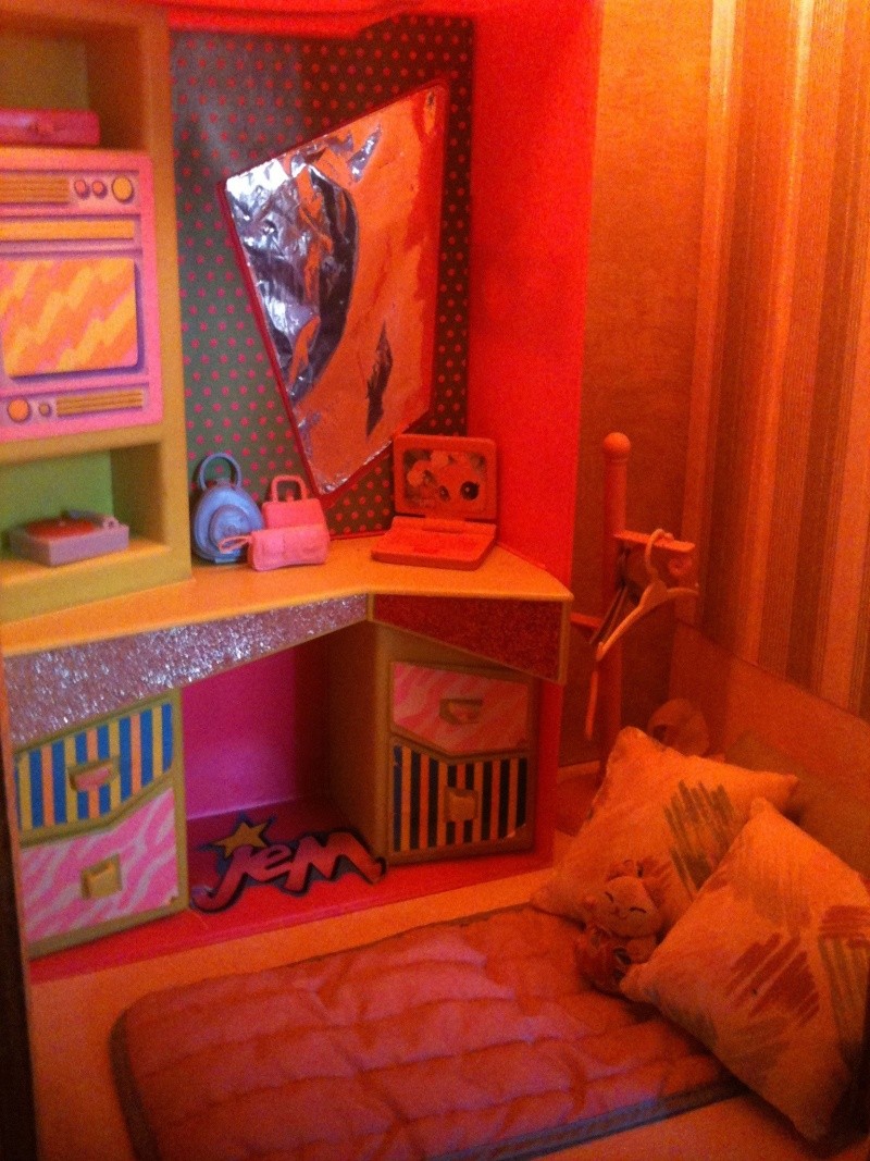 La grande maison de Barbie de Lilas Lala et ma toute petite à moi !! Img_6735