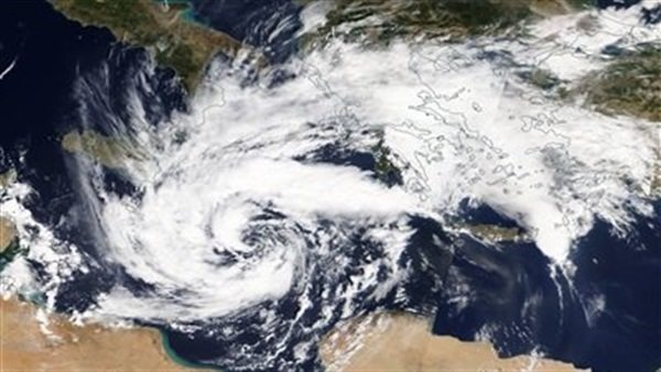 فيديو.. الأرصاد تكشف حقيقة إعصار "حمادة" الذي أرعب المصريين 96911