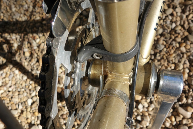 transformation motobecane c3 en "gravel" comme disent les djeun's Dsc06113