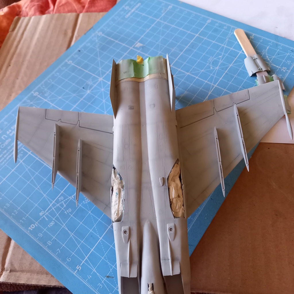 [Condor] 1/72 - Mikoyan-Gourevitch Mig-25 Foxbat   20231027