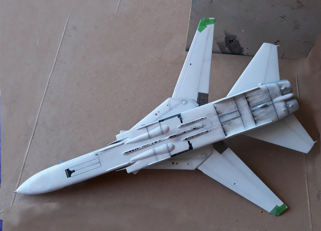  [Italeri] Sukhoi 24 - Conversion scratch 24M [ FINI ]  - Page 2 Ventre10