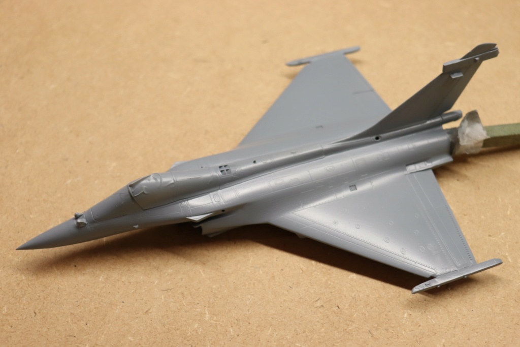 1/72 Rafale C  HOBBY BOSS  - Page 2 Img_1916