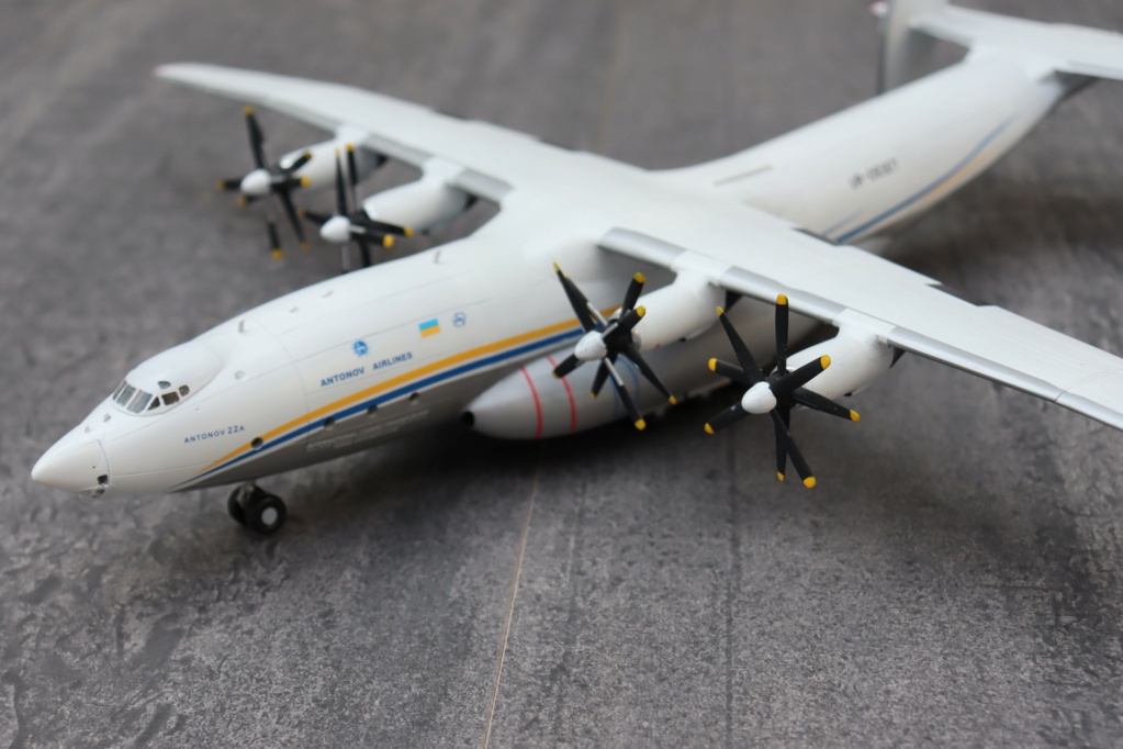 * 1/144   Antonov AN 22  A&A - Page 4 Img_9930