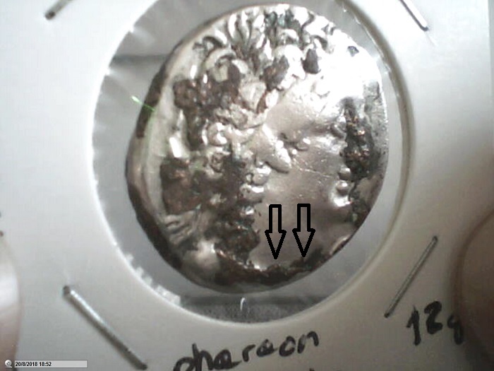 Etrange métal fondu sur monnaie argent Pictur19