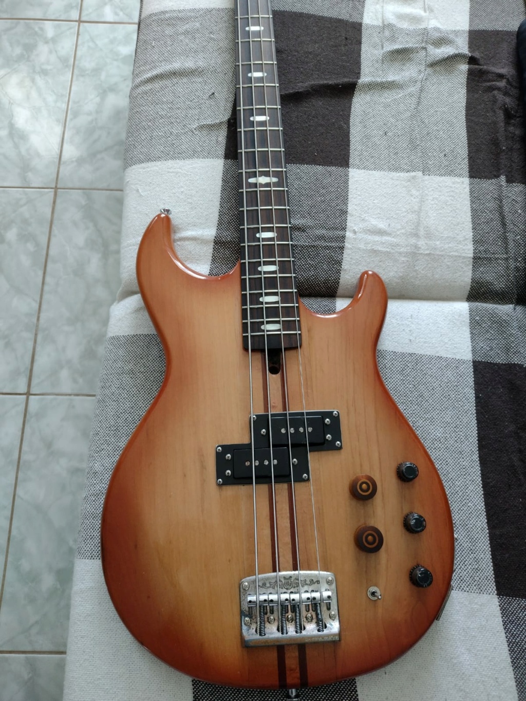 Clube Japanese Basses from the '80s - Página 5 Whatsa49