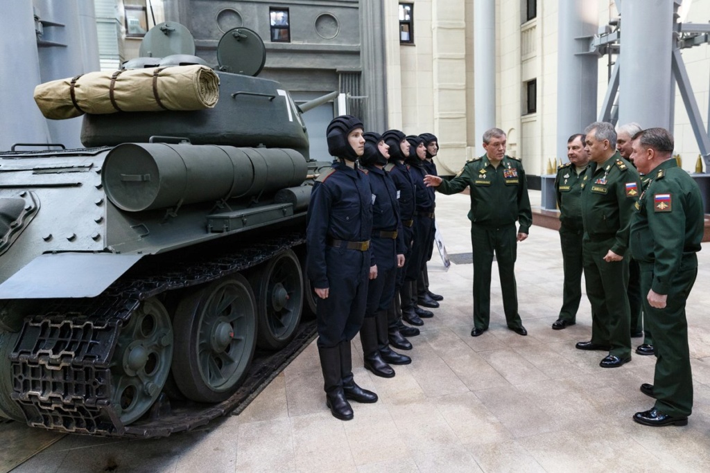  Rusija: Formiran tenkovski bataljun na osnovu T-34 iz Laosa - Page 3 D0mwhi10