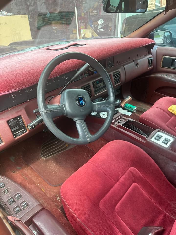 1991 Olds Custom Cruiser not stock 350 carb 10K Img_0114