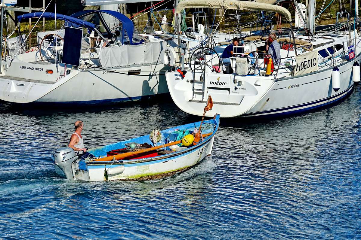 [Vie des ports] Quelques bateaux de pêche (sur nos côtes Françaises) - Page 10 _co12689