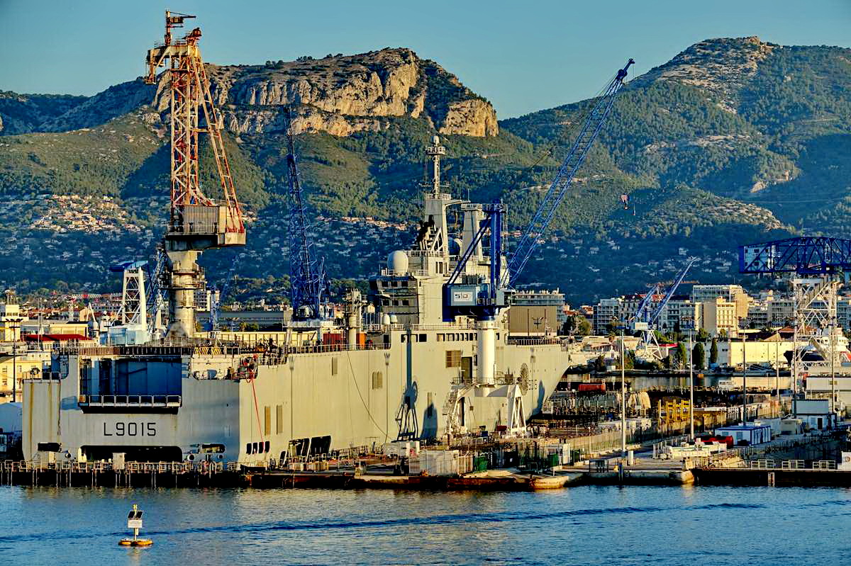 [Les ports militaires de métropole] Port de Toulon - TOME 2 - Page 4 _co13534