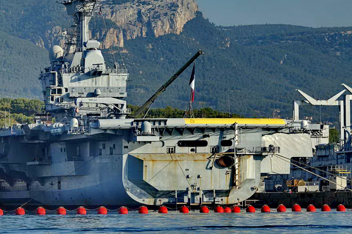 [Les ports militaires de métropole] Port de Toulon - TOME 2 - Page 7 _co15318