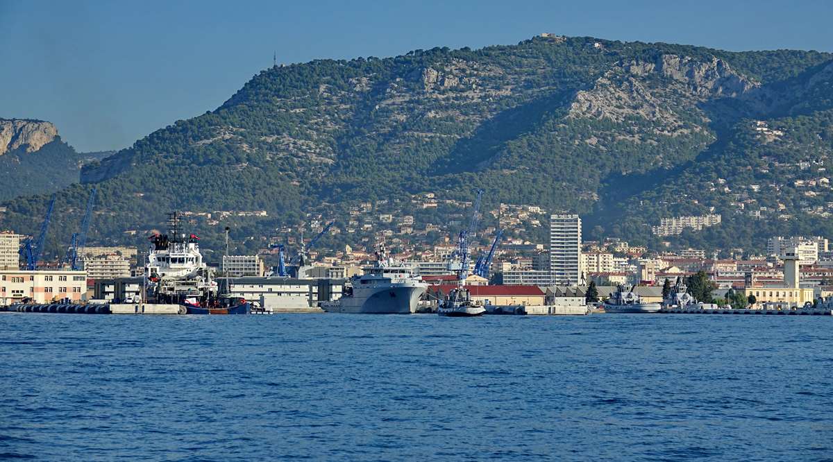 [Les ports militaires de métropole] Port de Toulon - TOME 2 - Page 7 _co15667