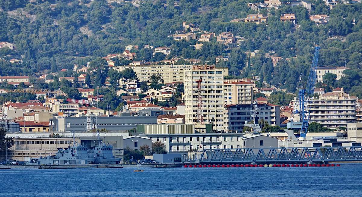[Les ports militaires de métropole] Port de Toulon - TOME 2 - Page 7 _co16127