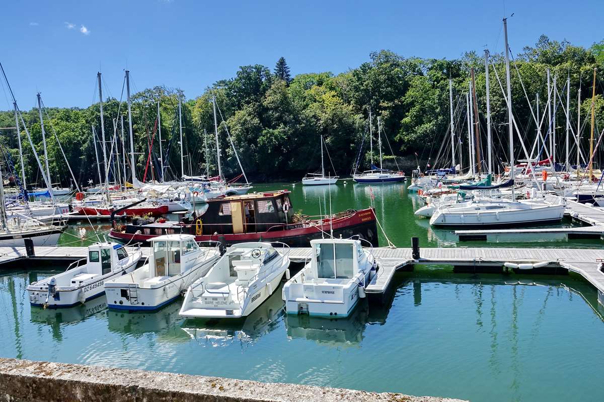 [Vie des ports] LE PORT DE DOUARNENEZ - Page 7 Dsc04706