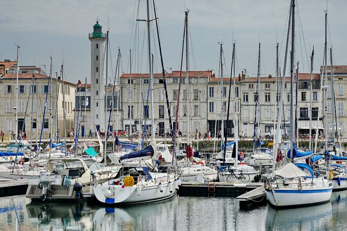 [Vie des Ports ] Port de La Rochelle  - Page 3 Dsc06025