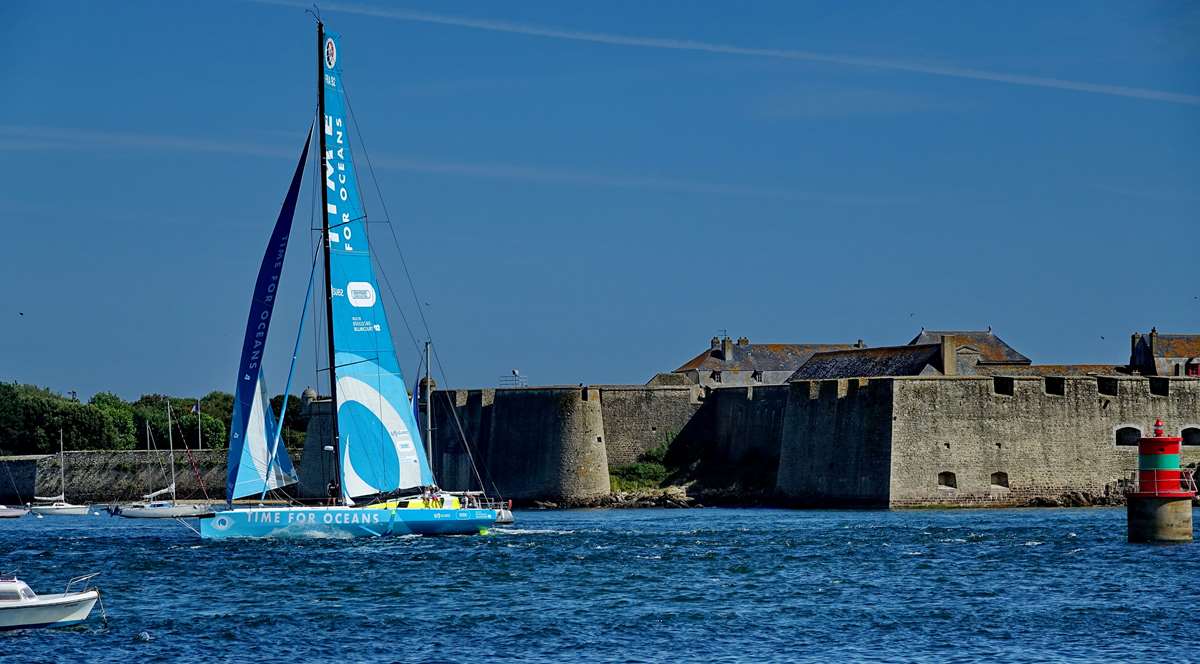 [Vie des ports] LE PORT DE LORIENT VOLUME 003 - Page 33 Dsc09468