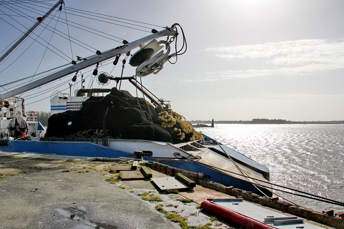 [Vie des ports] Quelques bateaux de pêche (sur nos côtes Françaises) - Page 9 Img_7742