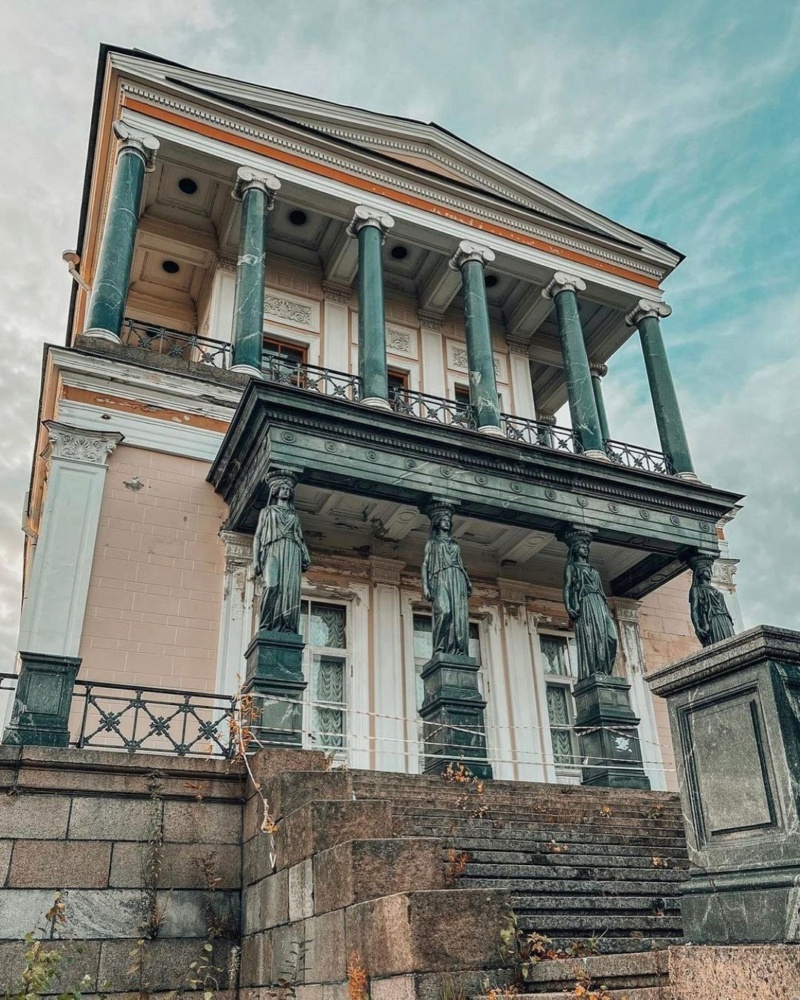 Дворец Бельведер в Петергофе на фото фотографа nata_tauras Phot2085