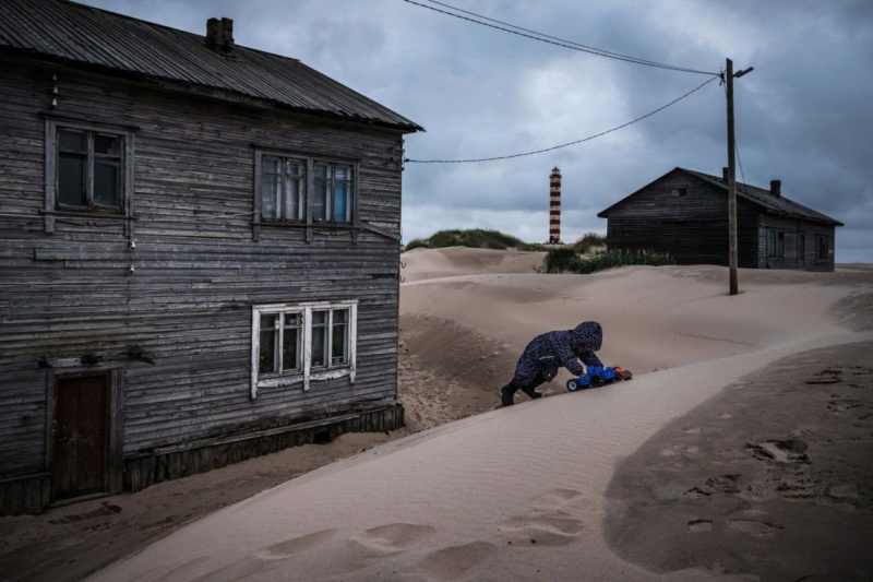 Фоторепортаж из деревни Шойна, погребённой в песках на побережье Белого моря. Phot5396