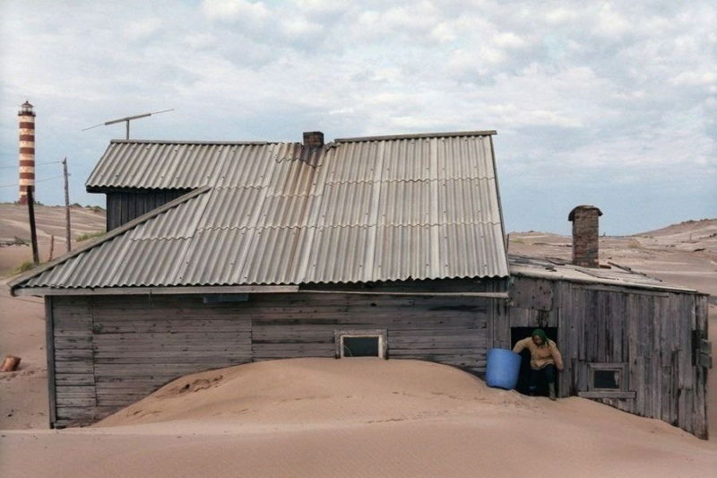 Фоторепортаж из деревни Шойна, погребённой в песках на побережье Белого моря. Phot5398