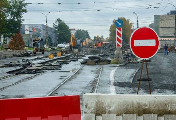 В Екатеринбурге проезд по улице Волгоградской будет закрыт до 7 августа. Phot6353