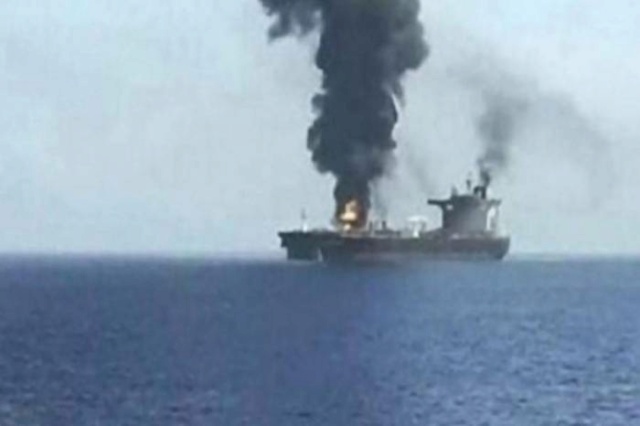 Йеменские хуситы атаковали британский корабль Rubymar в Аденском заливе, сообщает Al Mayadeen. Phot8417