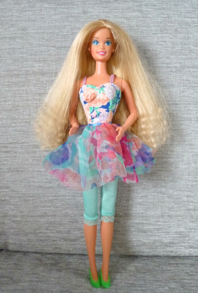 [BARBIE] Bon, Ok... Ma petite collection de Barbie :-) P1060780