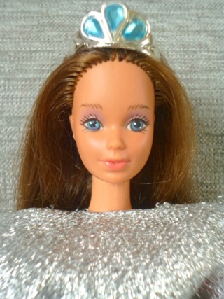 [BARBIE] Bon, Ok... Ma petite collection de Barbie :-) P1060785