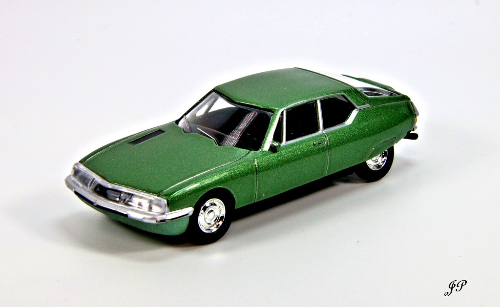 Citroën SM 1972 by Norev (Green Metallic - échelle 1:54) Img_3227