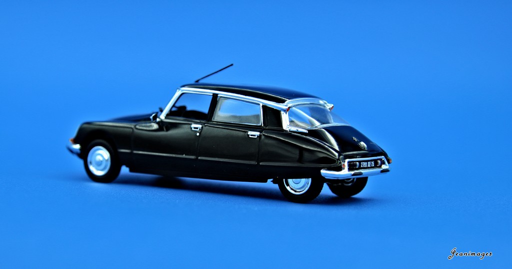 Citroën DS 1972 DS 20 Confort by Norev (Black - échelle 1:43) Img_5563