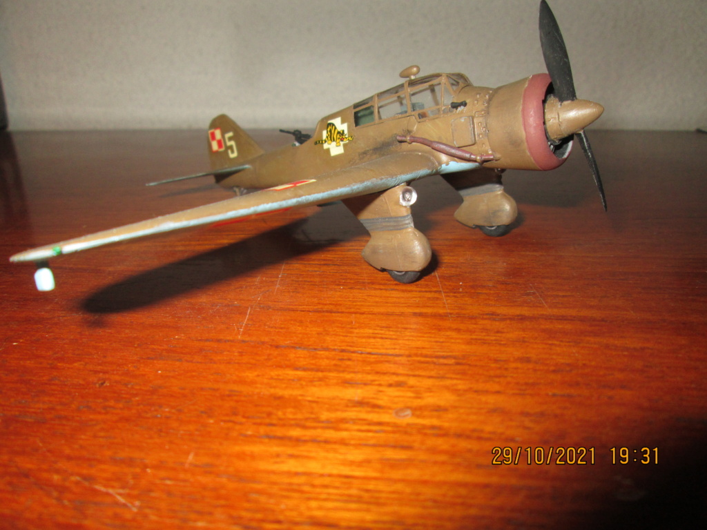 1/72 PZL P23 Karas  Heller  Img_7128