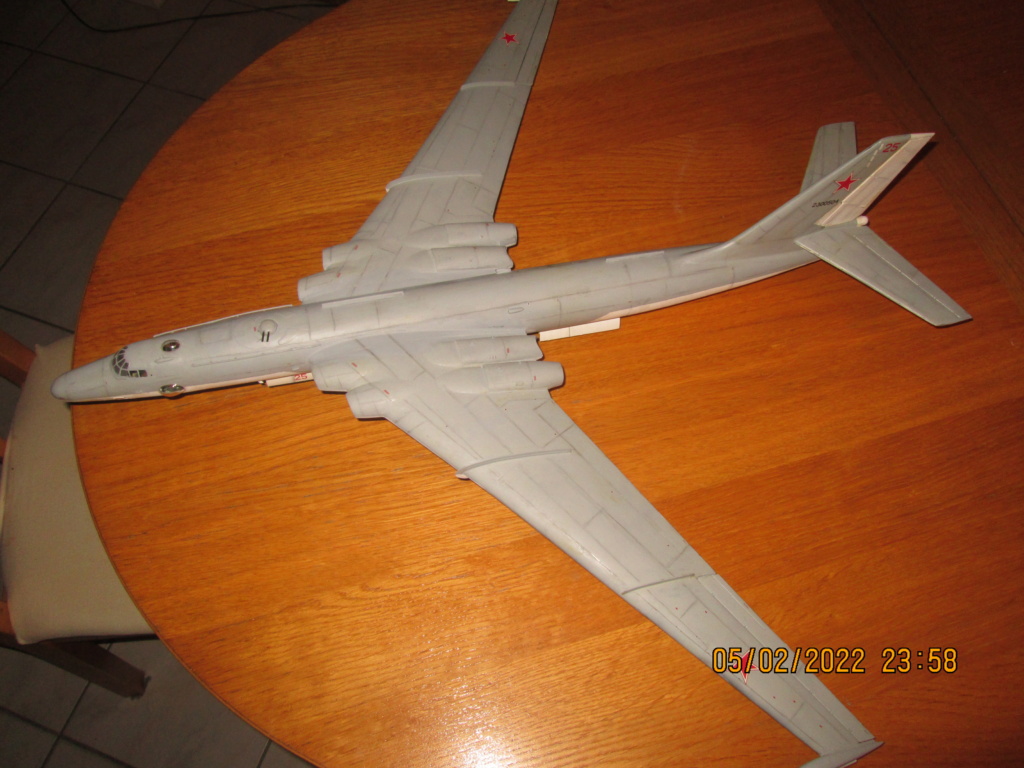 * 1/72 Myasischev Bison AMODEL - Page 3 Img_7430