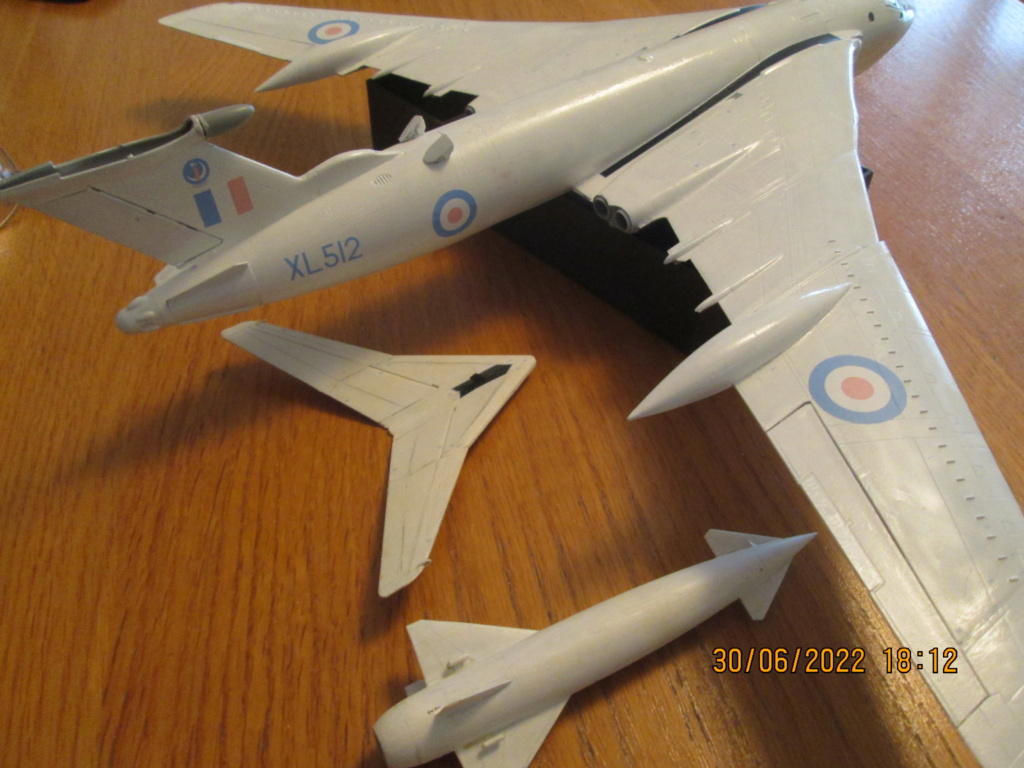  * 1/72 Handley Page Victor         Airfix - Page 2 Img_7729