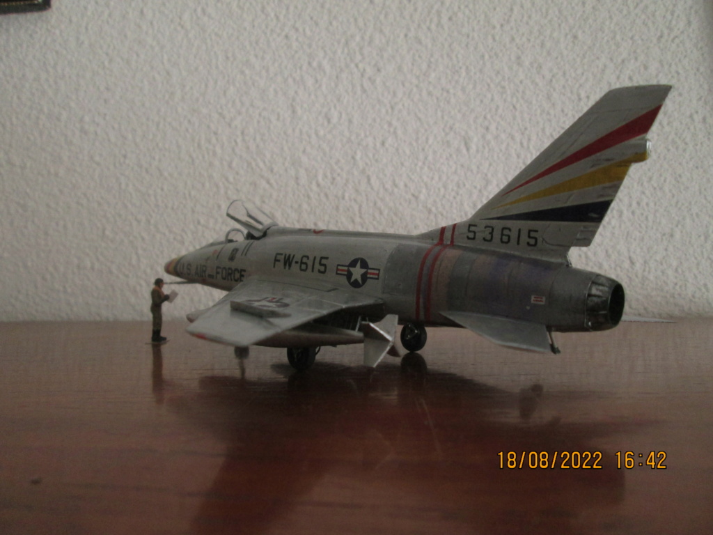 * 1/72 F100 Super Sabre Hasegawa - Page 2 Img_7858