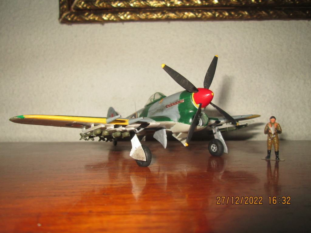 * 1/72    Hawker Typhoon     Airfix Img_8150