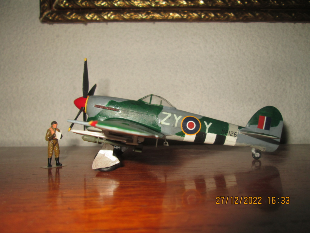 * 1/72    Hawker Typhoon     Airfix Img_8153