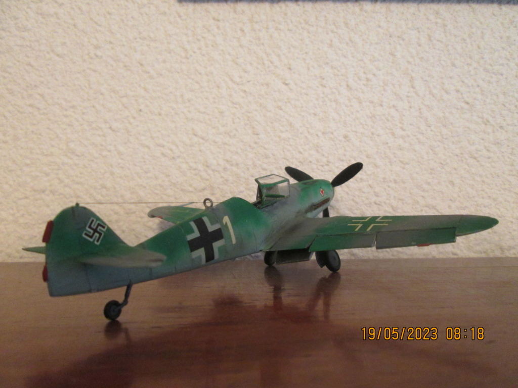 * 1/72 Messerschmitt Bf 109K4  Heller Img_8340