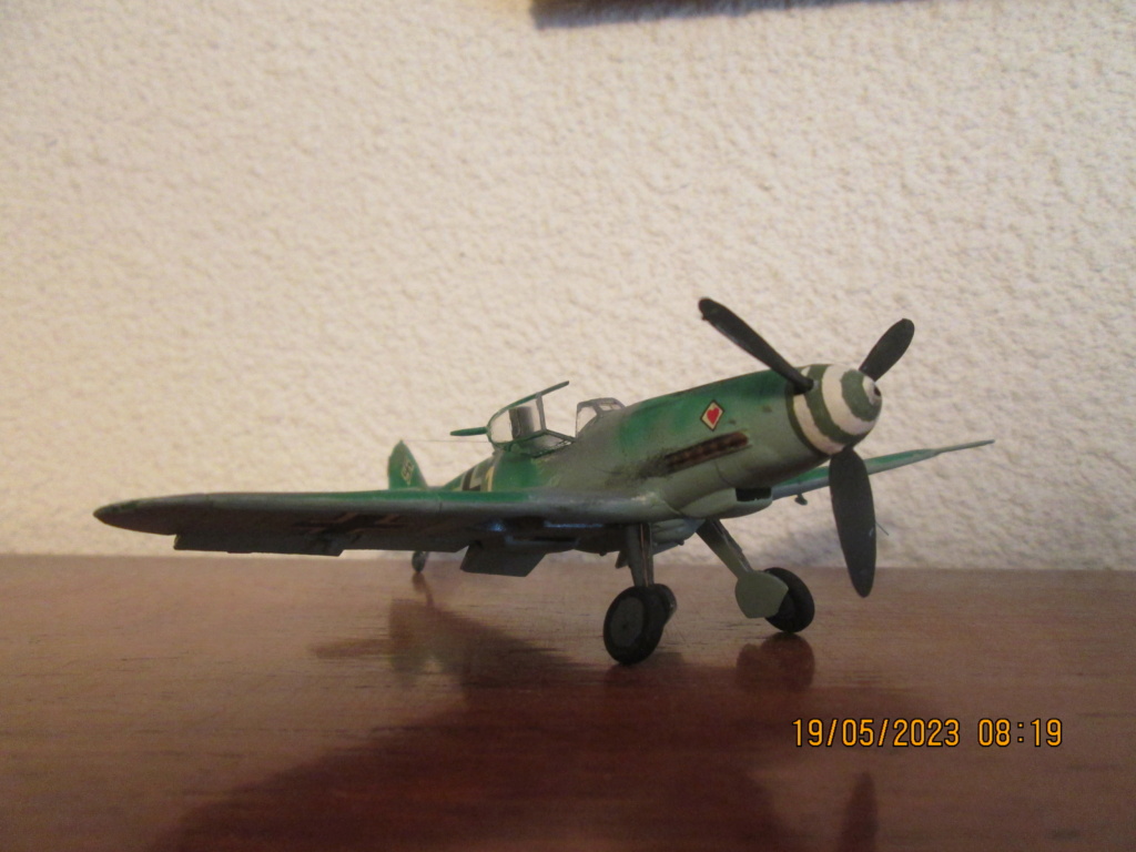 * 1/72 Messerschmitt Bf 109K4  Heller Img_8341