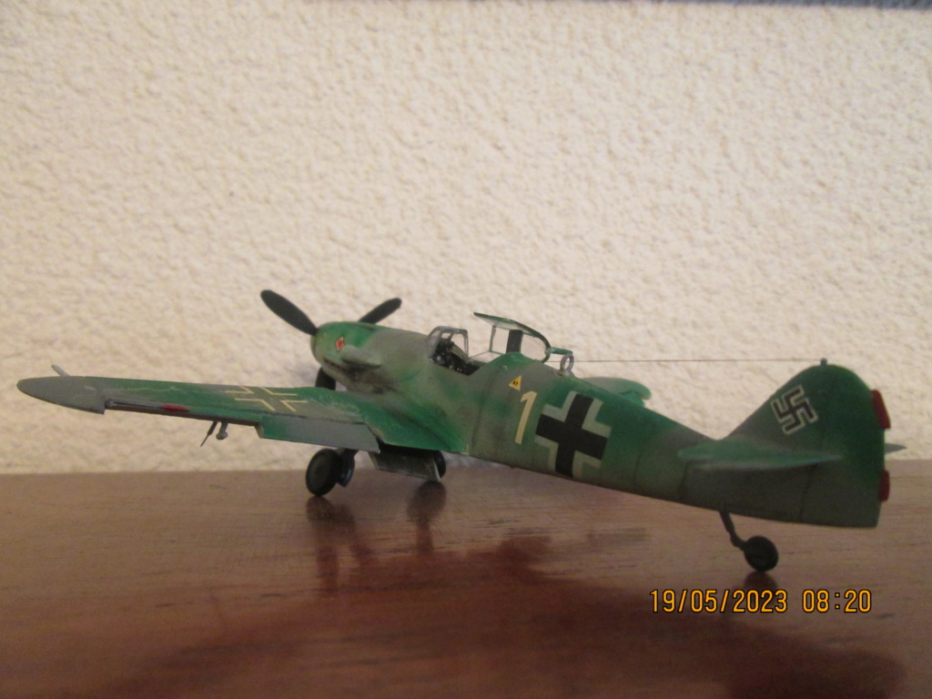 * 1/72 Messerschmitt Bf 109K4  Heller Img_8343