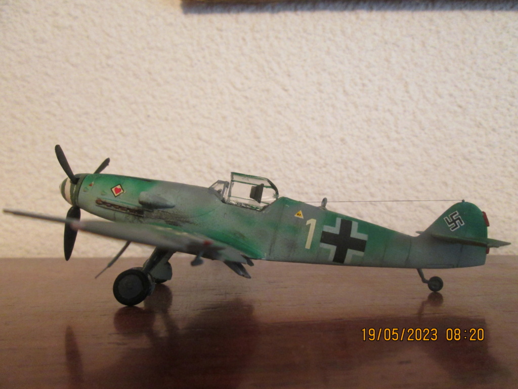 * 1/72 Messerschmitt Bf 109K4  Heller Img_8344