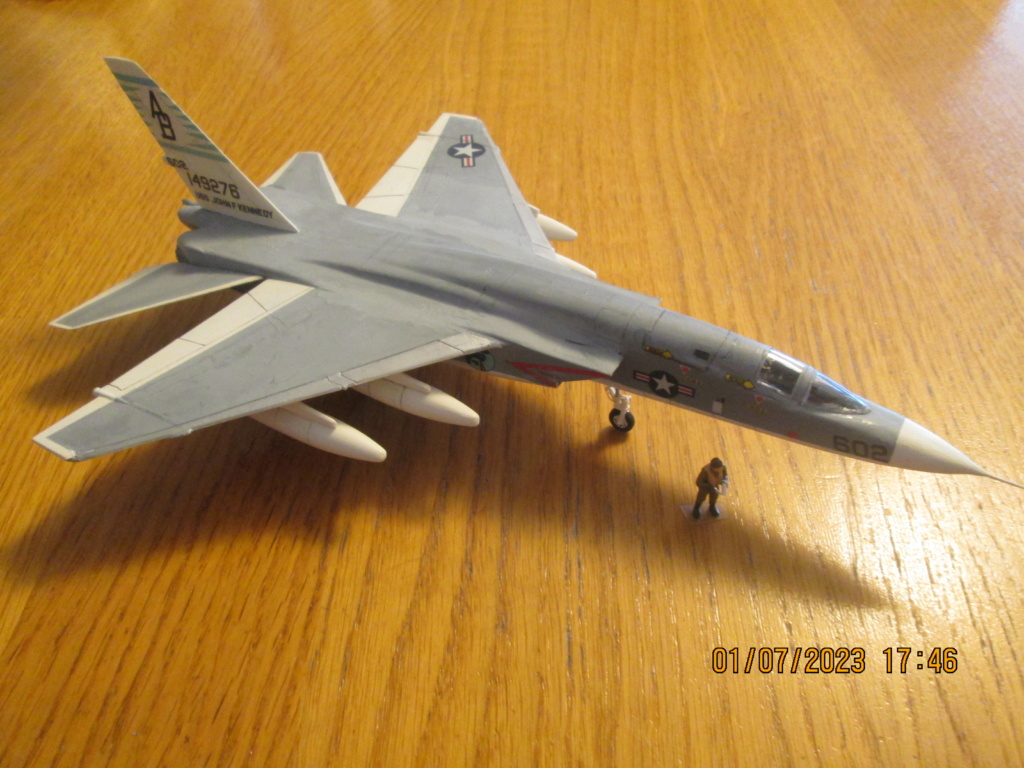 * 1/72   North American RA-5C Vigilante   Airfix Img_8424