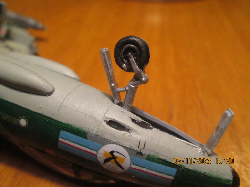 *1/72 Hawker Hunter Airfix - Page 2 Img_8680