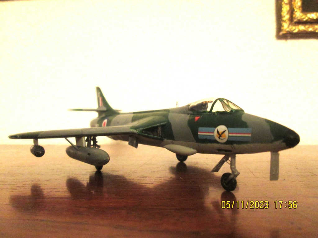 *1/72  Hawker Hunter   Airfix - Page 2 Img_8720