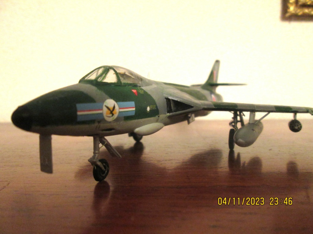 *1/72  Hawker Hunter   Airfix - Page 2 Img_8721
