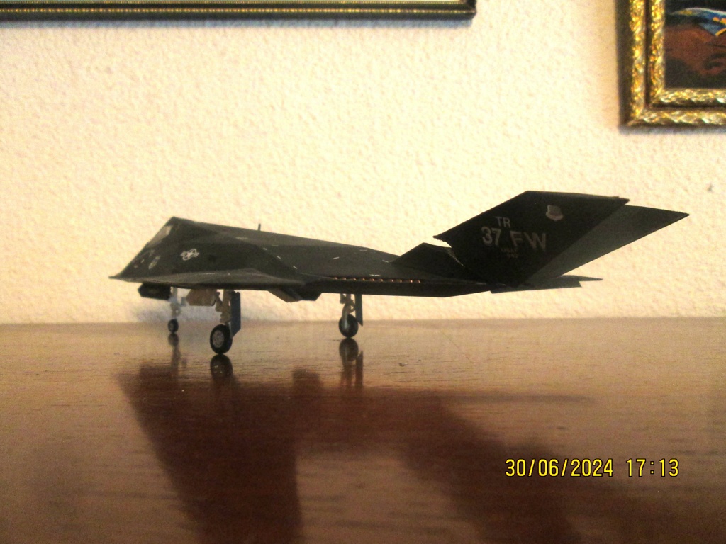 1/72 - LOCKHEED MARTIN F117 NIGHTHAWK - HELLER - MONTAGE TERMINE  Img_9248