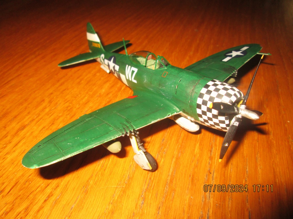 1/72 - REPUBLIC P47D THUNDERBOLT - ACADEMY - MONTAGE TERMINE * Img_9368