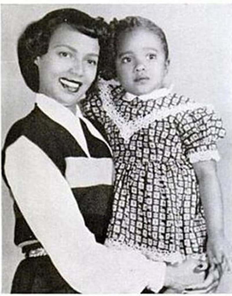 40 Facts About The Famous Hollywood Life of Dorothy Dandridge 01coll10