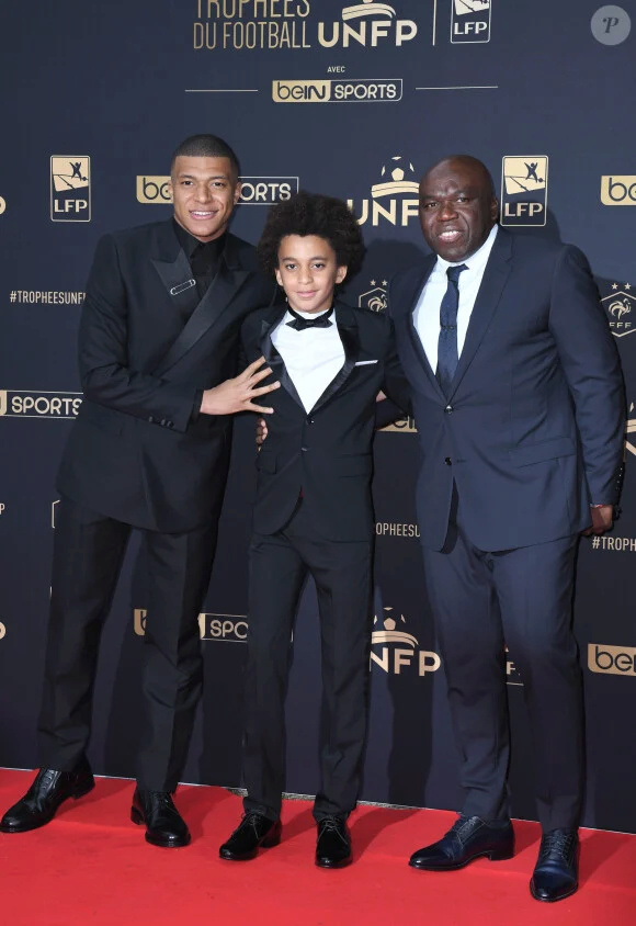 ¿Cuánto mide Ethan Mbappe? - Real Height 75977110