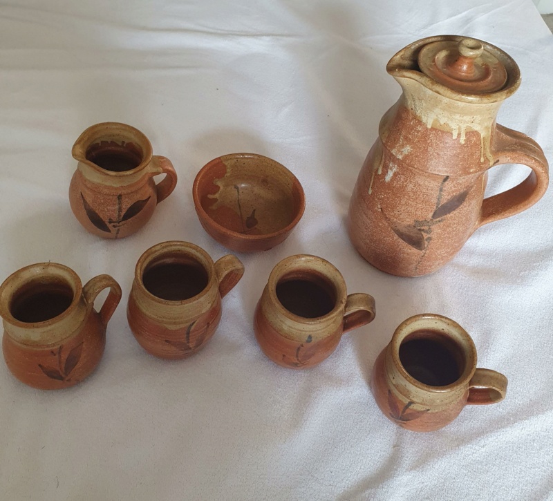 Coffee set 7-petal flower mark: Will & Barbara Pots, Pots Pottery, Cornwall 20230715