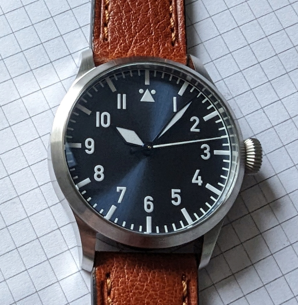 glashutte - Feu de vos montres d'aviateur, ou inspirées du monde aéronautique - Page 38 Fliege12